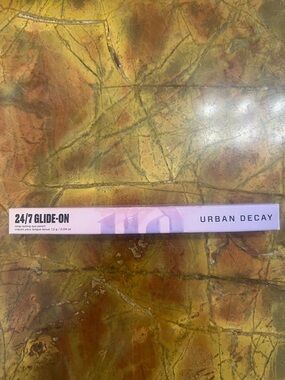 Urban Decay 24/7 Glide-On Eye Pencil - Light Purple Packaging